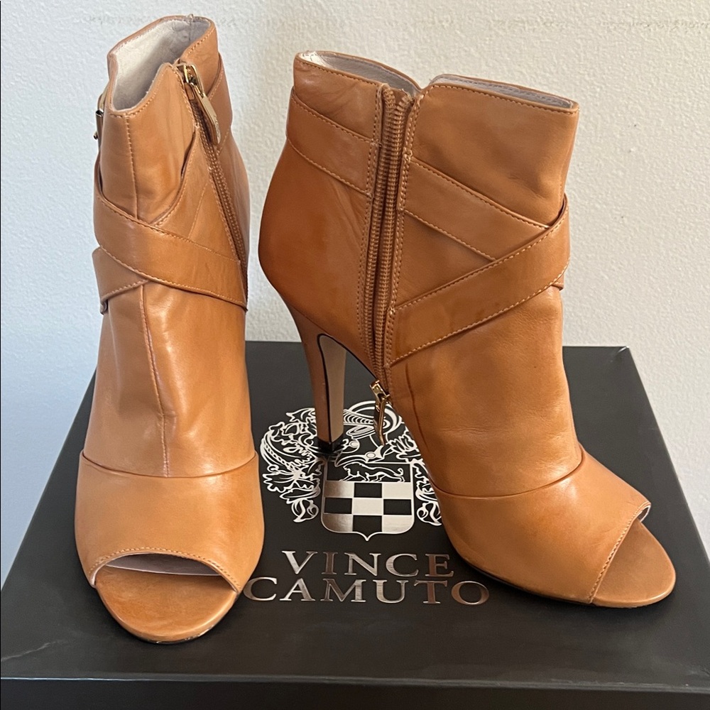 Vince Camuto Women’s Kina Ankle Bootie